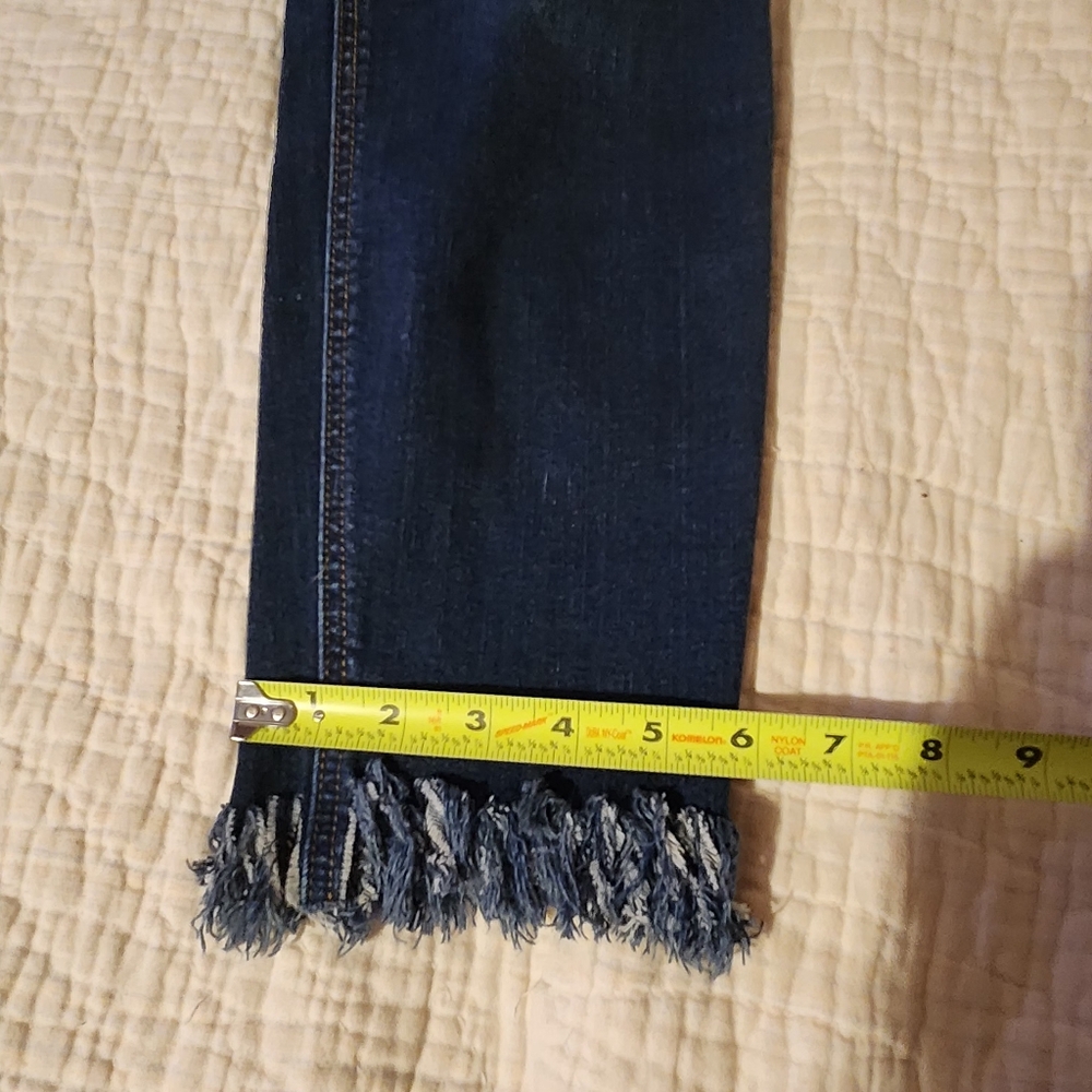 Studio Blue Womens Sz 32 Jeans Mid Rise Dark Wash Tapered Leg  Frayed Hem - Picture 11 of 11